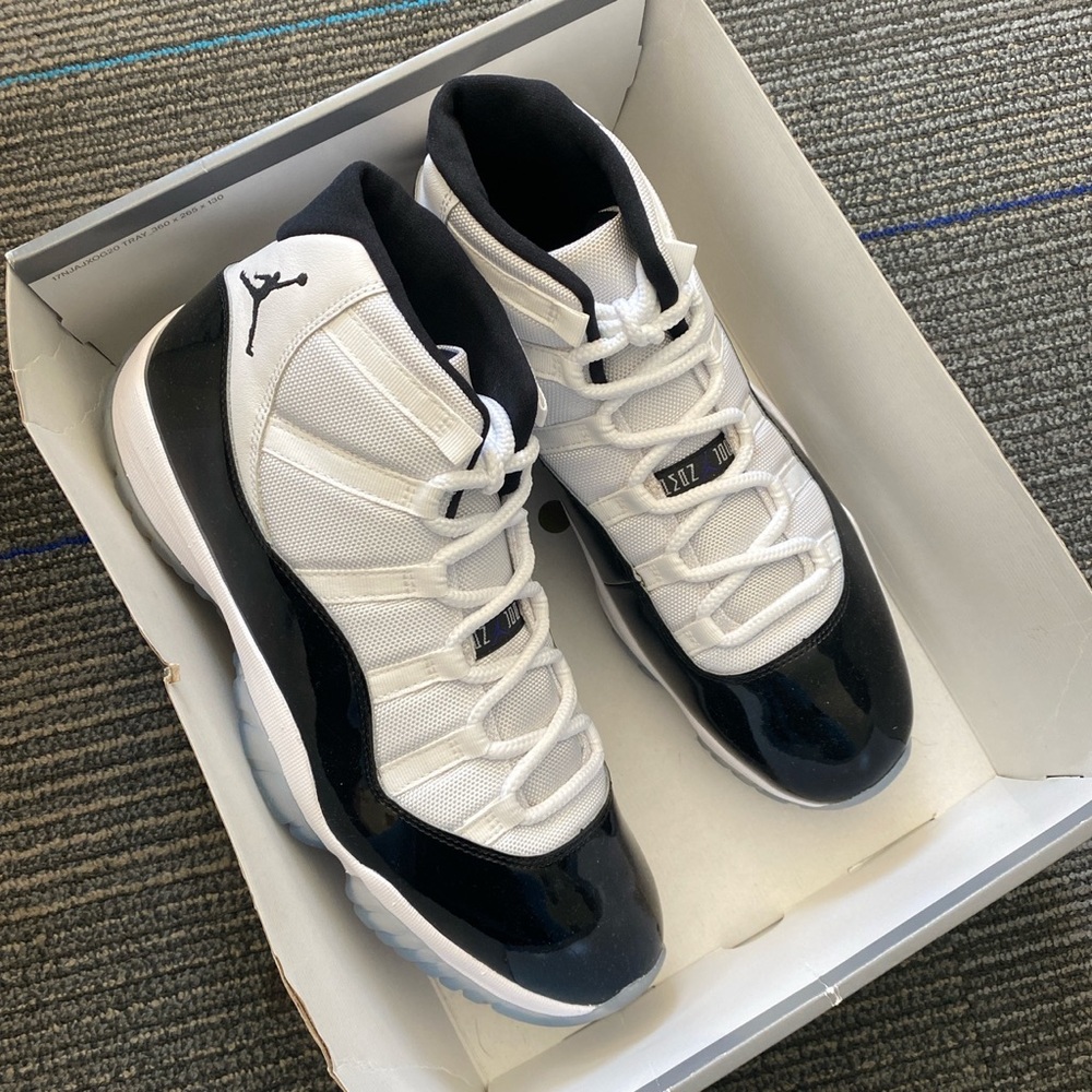 air jordan 11 retros never worn